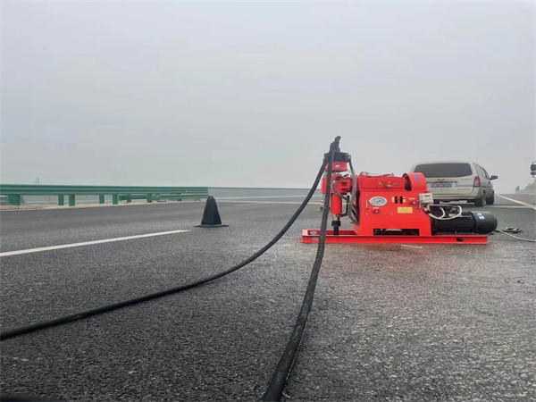 山海关马路路基路面开裂下沉注浆加固灌浆